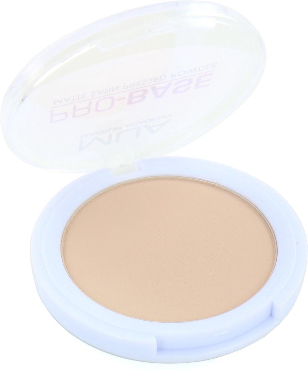 MUA Pro-Base Matte Satin Compact Poeder - Warm Ivory