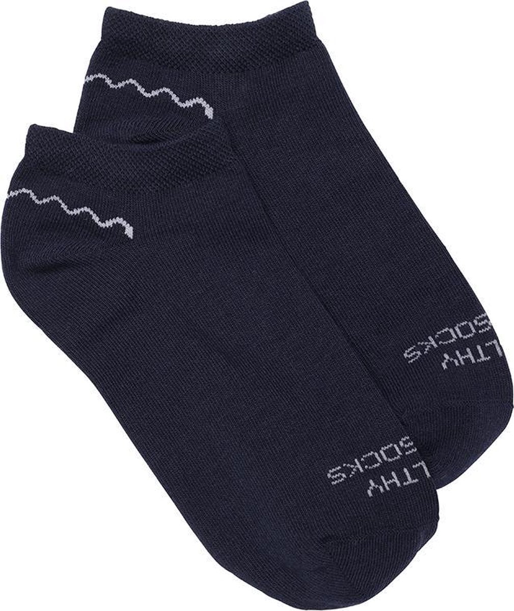 Healthy Seas Socks - donkerblauwe sneaker sok van visnetten - Conger - maat 36/40