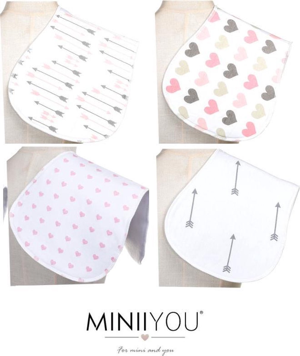 4 stuks - Baby spuugdoekjes katoen waterproof met fleece - hartjes - monddoekjes - slabbetjes - meisjes spuugdoeken