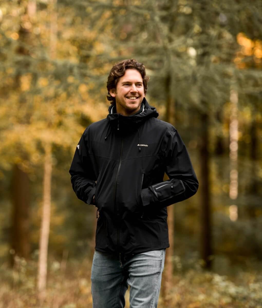 Cortazu Hard Shell Jas  (All Season) Zwart | Heren warme outdoor jas waterdicht & winddicht met capuchon