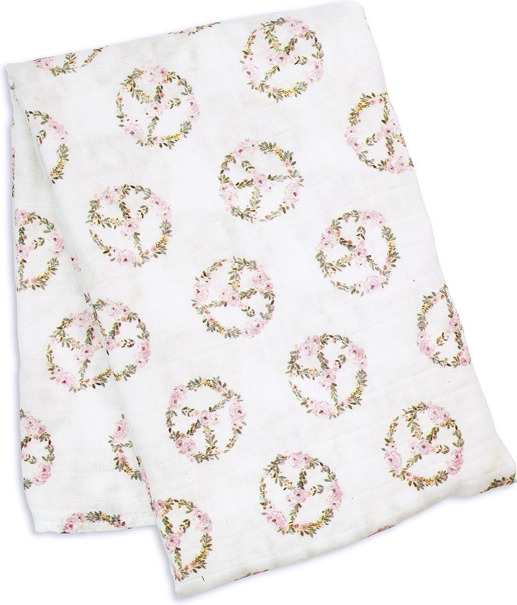 Lulujo swaddle bamboo 120x120 - Peace
