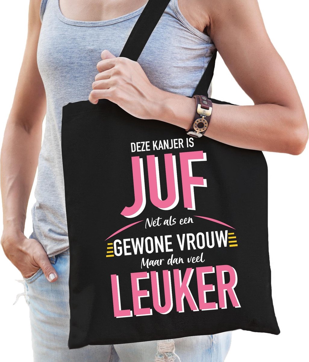 Gewone vrouw / juf katoenen cadeau tas zwart voor dames - roze en witte letters - beroepentas - kado tassen - juffrouw bedankt / verjaardag / collega