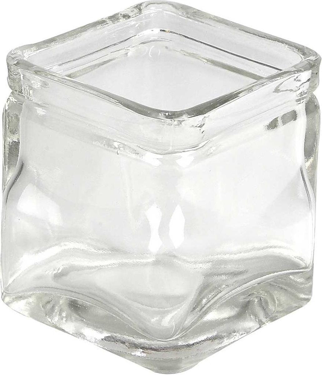Vierkant glas. H: 8 cm. afm 7.5x7.5 cm. 12 stuk/ 1 karton