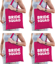 4x Bride Squad vrijgezellenfeest tasje roze dikke letters/ goodiebag dames - Accessoires vrijgezellen party vrouw