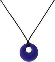 Bijtketting rond blauw