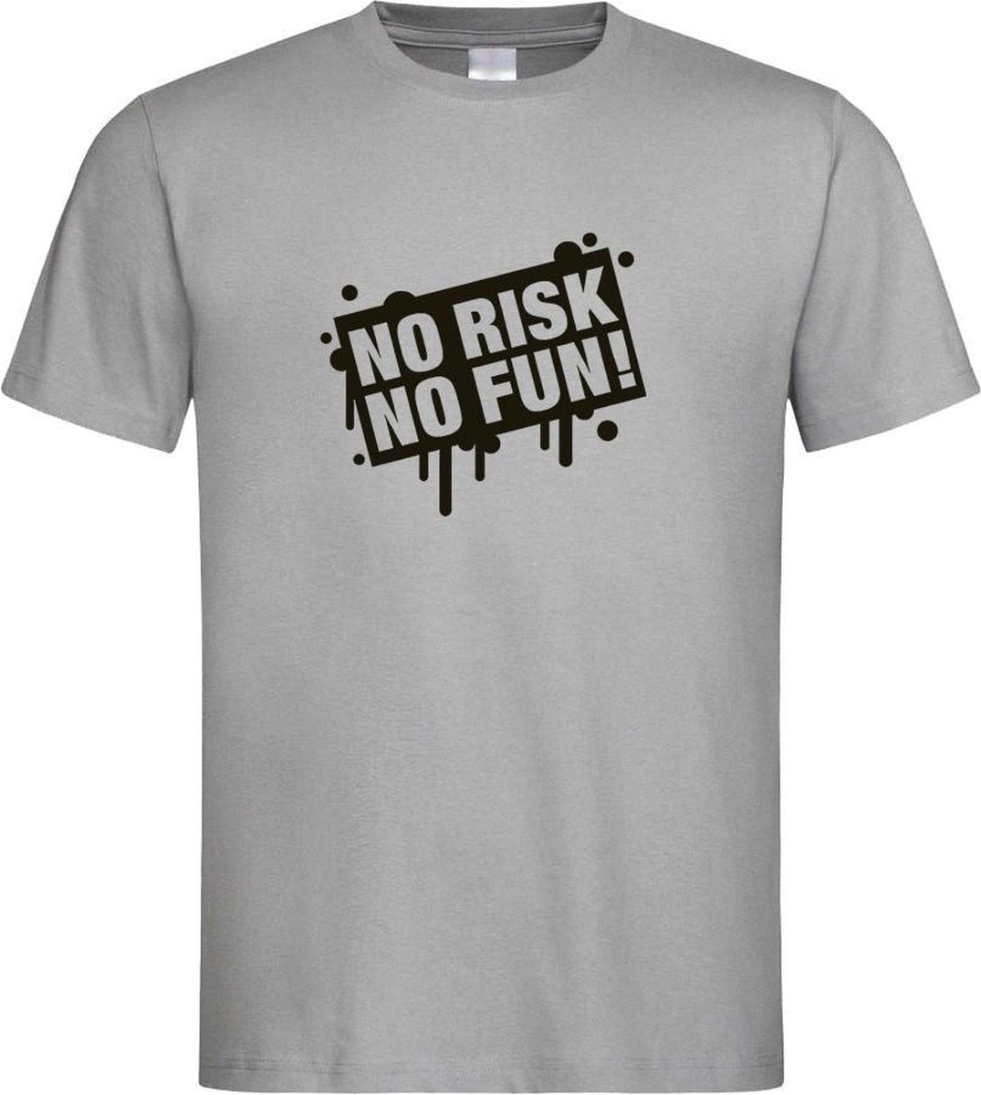 Grijs T shirt met  " No Risk No Fun " print Zwart size L