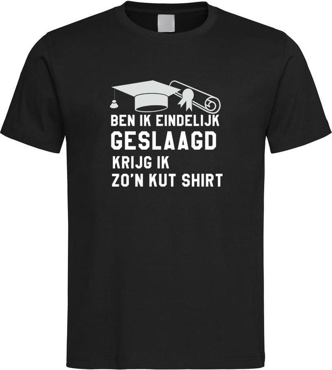 Zwart T-shirt met  " Ben ik eindelijk geslaagd - Krijg ik zo'n KUT shirt " print Wit size XXXL