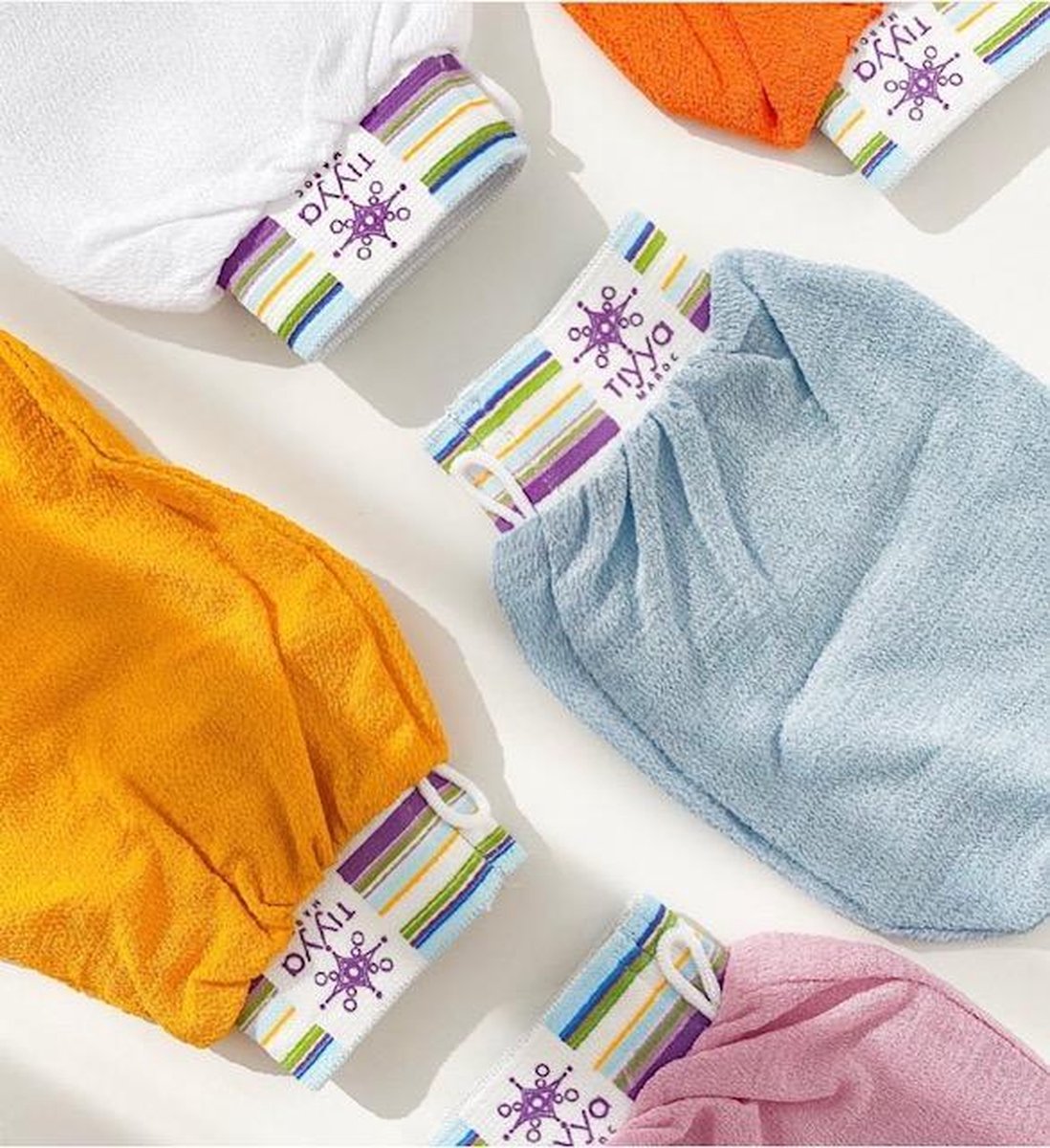Tiyya Maroc- Scrubhandschoen - Roze - Scrubwashand - Hammam Glove - Kessa- Kese - Dode huidcellen verwijderen - Exfolieren - Scrubben