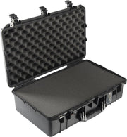 Peli 1555 Air Black lichtste waterdichte camera koffer met foam
