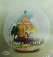 Miniatuur bouwpakket in glazen bal- 2003 - Mini House