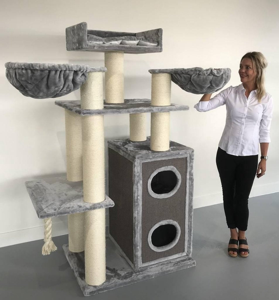 Krabpaal Cat Paradise Licht grijs voor grote katten van RHRQuality