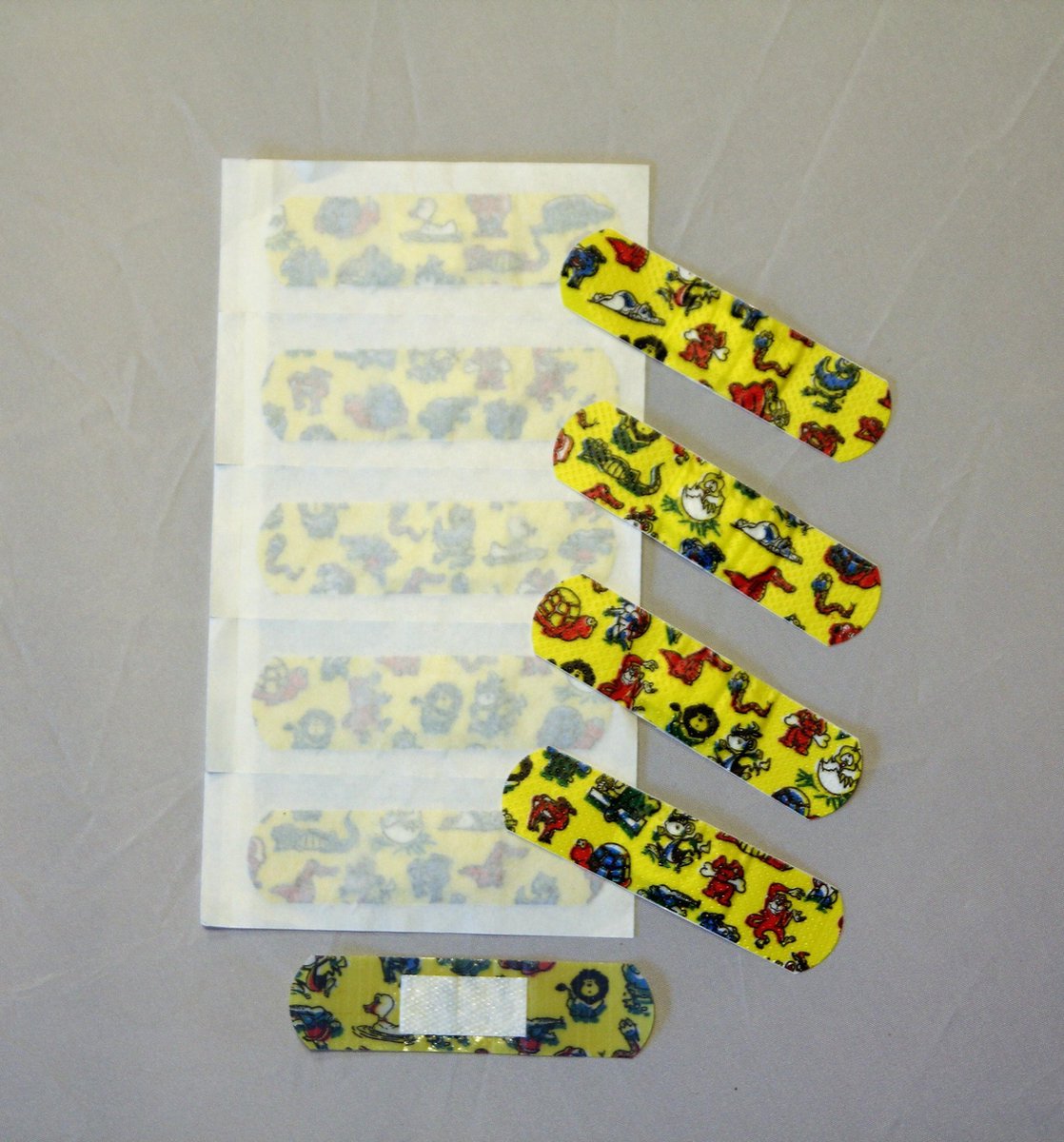 30 kinderpleisters met vrolijke print