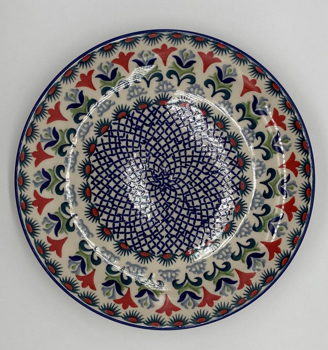 Bunzlau dinerbord rode kelk