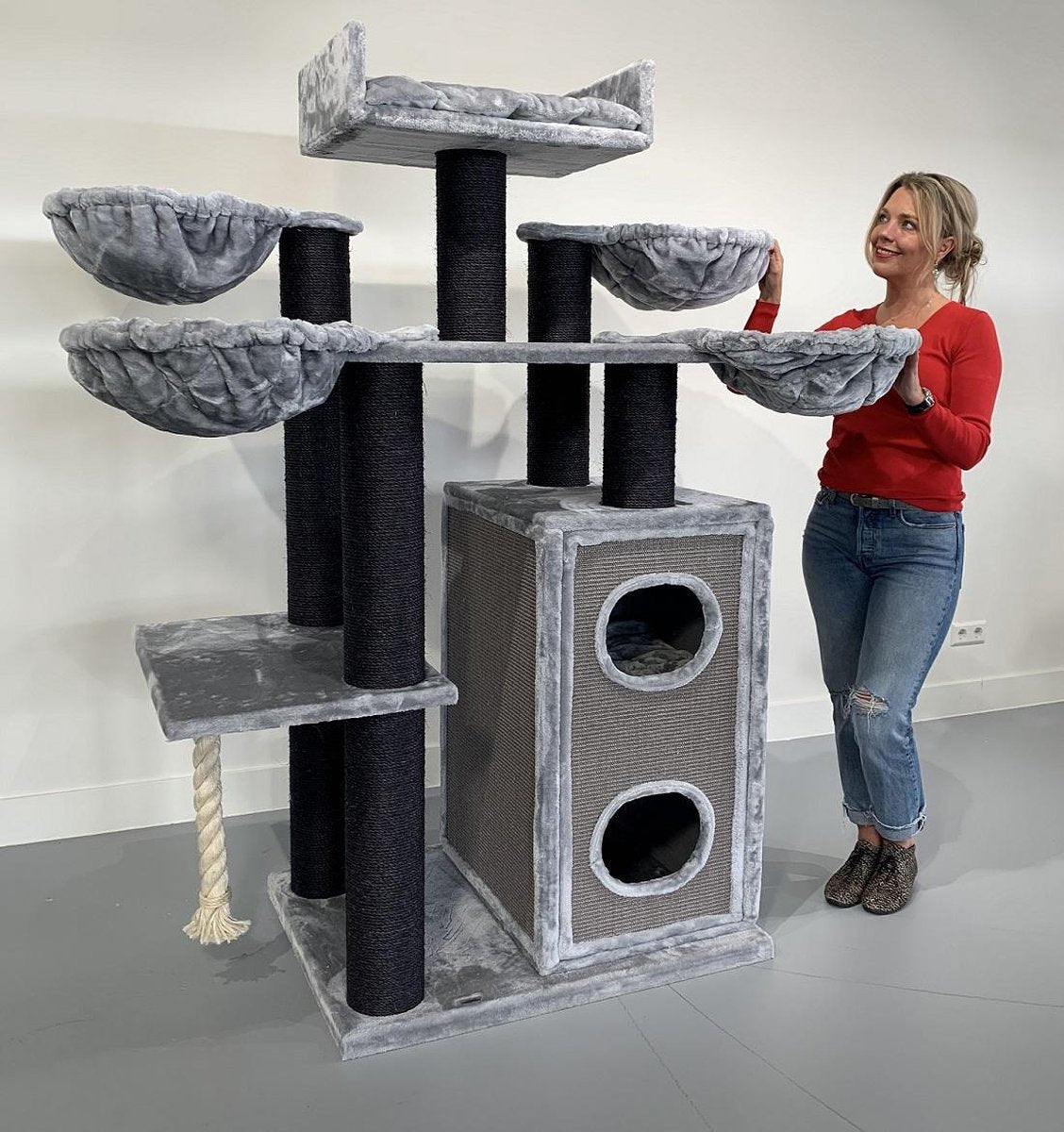Krabpaal voor grote katten Cat Paradise PLUS Blackline Licht Grijs van RHRQuality