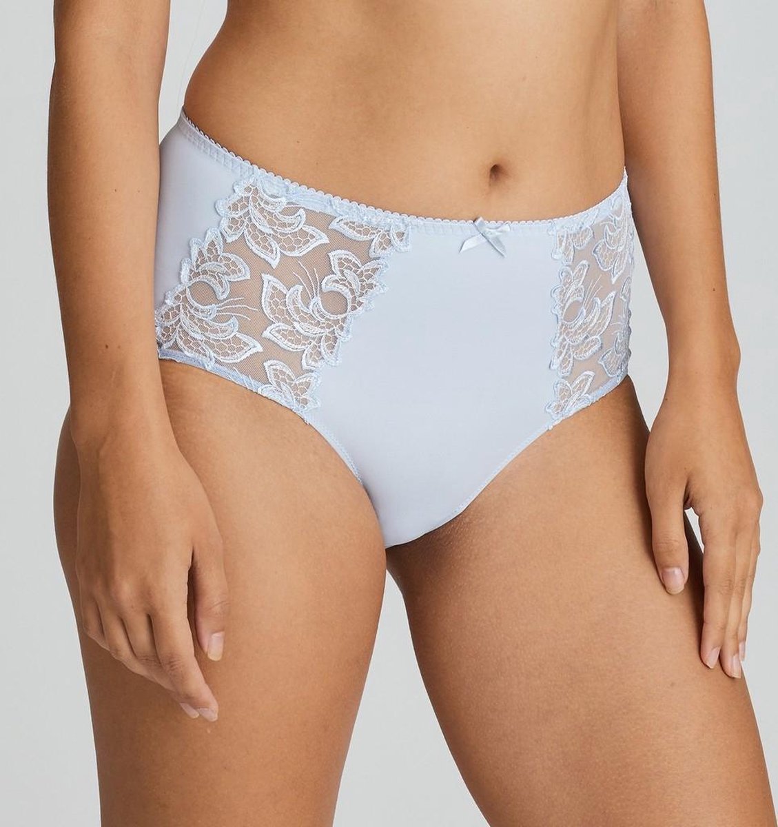 Deauville Short 0561813 Heather Blue