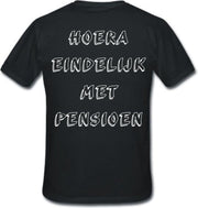 Mijncadeautje T-shirt - Hoera eindelijk met pensioen - unisex Zwart (maat M)