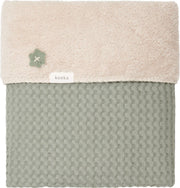 Koeka Wiegdeken wafel/teddy Oslo - shadow green/soft sand 75x100cm