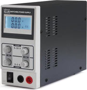 SCHAKELENDE DC-LABOVOEDING 0-30 VDC / 0-3 A MAX MET LCD-SCHERM