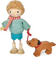 Tender Leaf Toys Poppenhuispop Met Hond 9x4x11 Cm