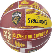 Spalding Cleveland Cavaliers Basketbal Heren - Bordeaux / Geel | Maat: 7
