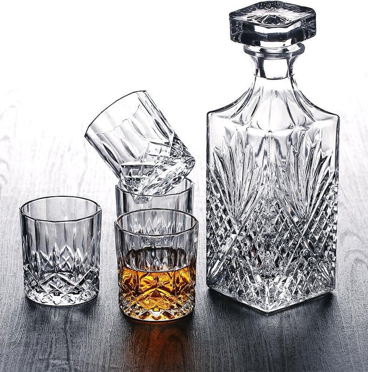Whiskey Glazen set met Karaf|  6 Glazen met Kristal gevormd Karaf