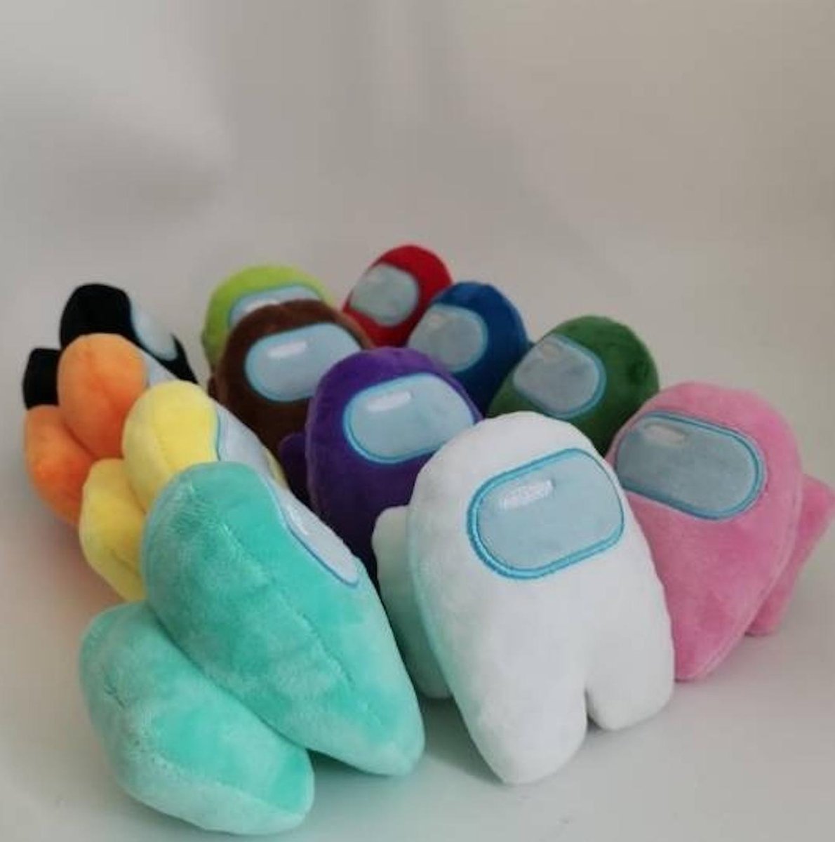 Among Us Knuffel set van 12 stuks - Leuke 10 cm plush set kado uitdelen - Imposter game - Alle kleuren: Rood / Groen / Geel / Turquoise / Paars / Bruin / Zwart / Oranje / Roze / Wit / Licht groen / Blauw - leuke knuffels surprise