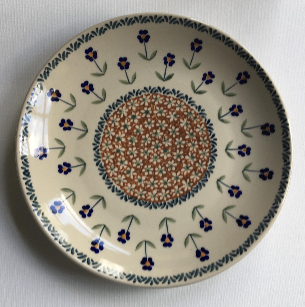 Bunzlau dinerbord bruin blauwe bloem