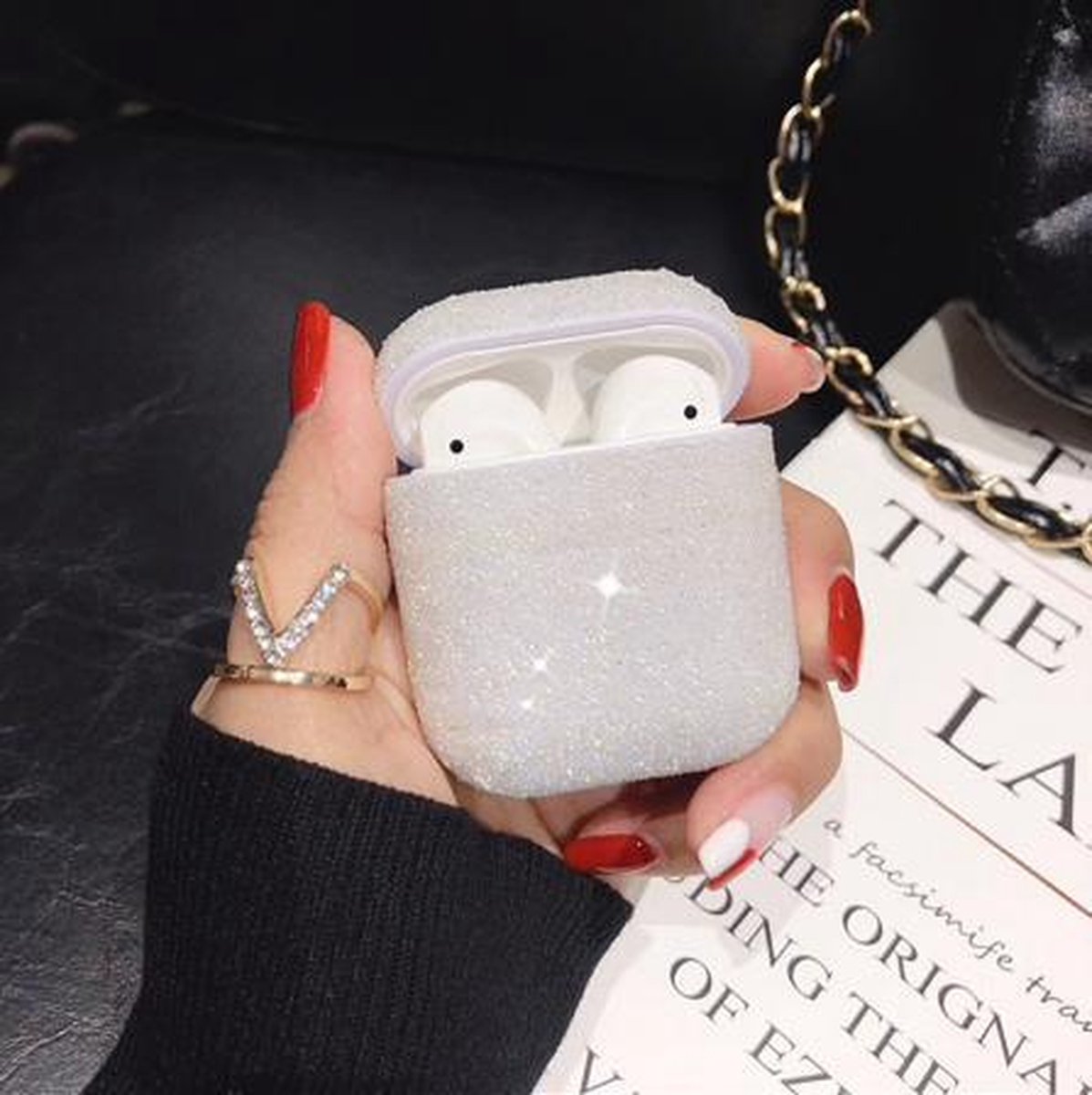 Hidzo hoes voor Apple's Airpods - Hard Case - Glitter - Wit