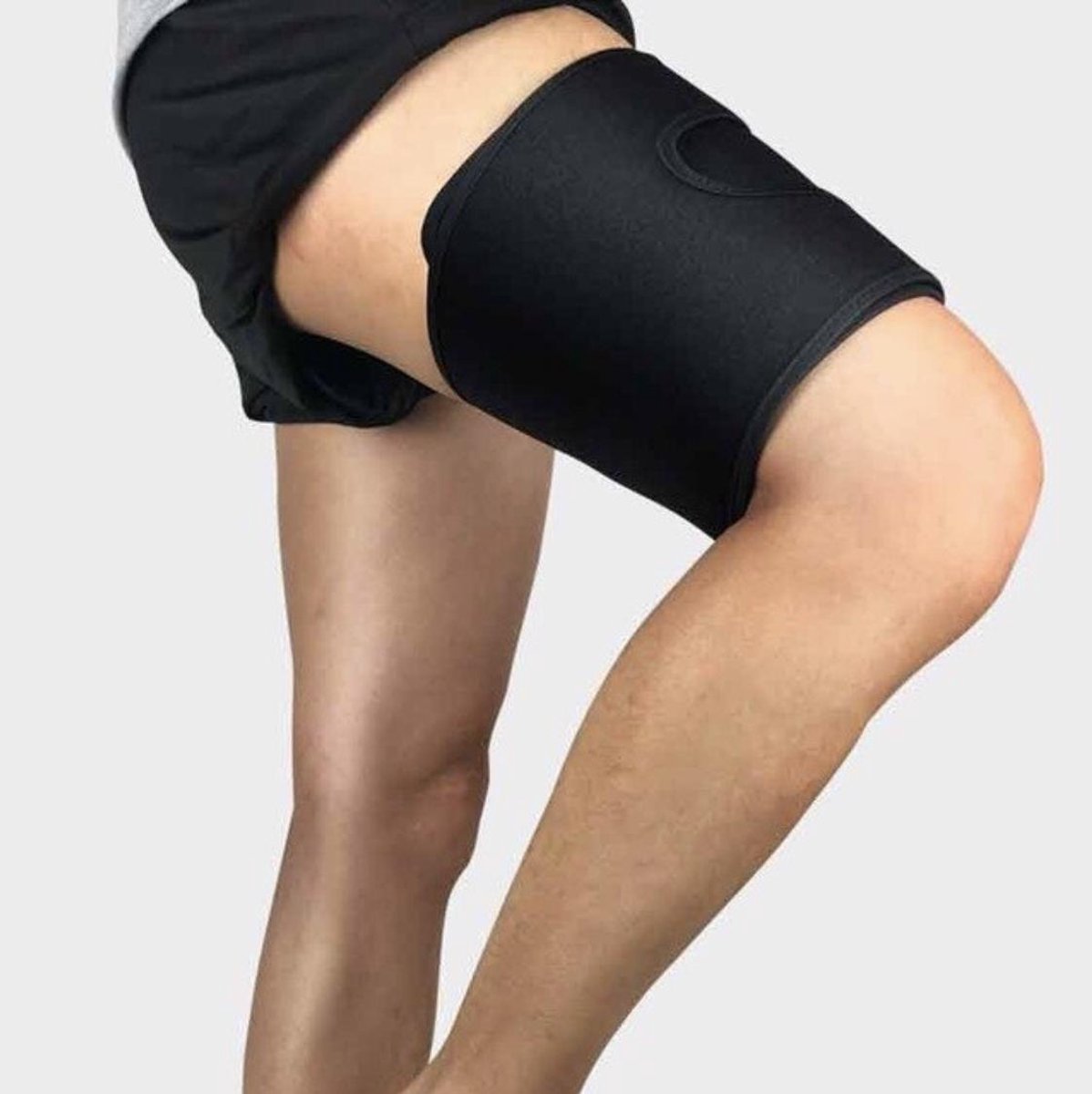 WiseGoods - Dijbeen Brace Trainer - Bovenbeen Steun - Ondersteuning Quadriceps - Afslankgordel - Neopreen - Zwart