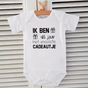 Baby Rompertje cadeautje zwangerschap aankondiging tekst Ik ben dit jaar het mooiste cadeautje | korte mouw | wit zwart | maat 86-92 | eerste 1e verjaardag 1 een one jaar