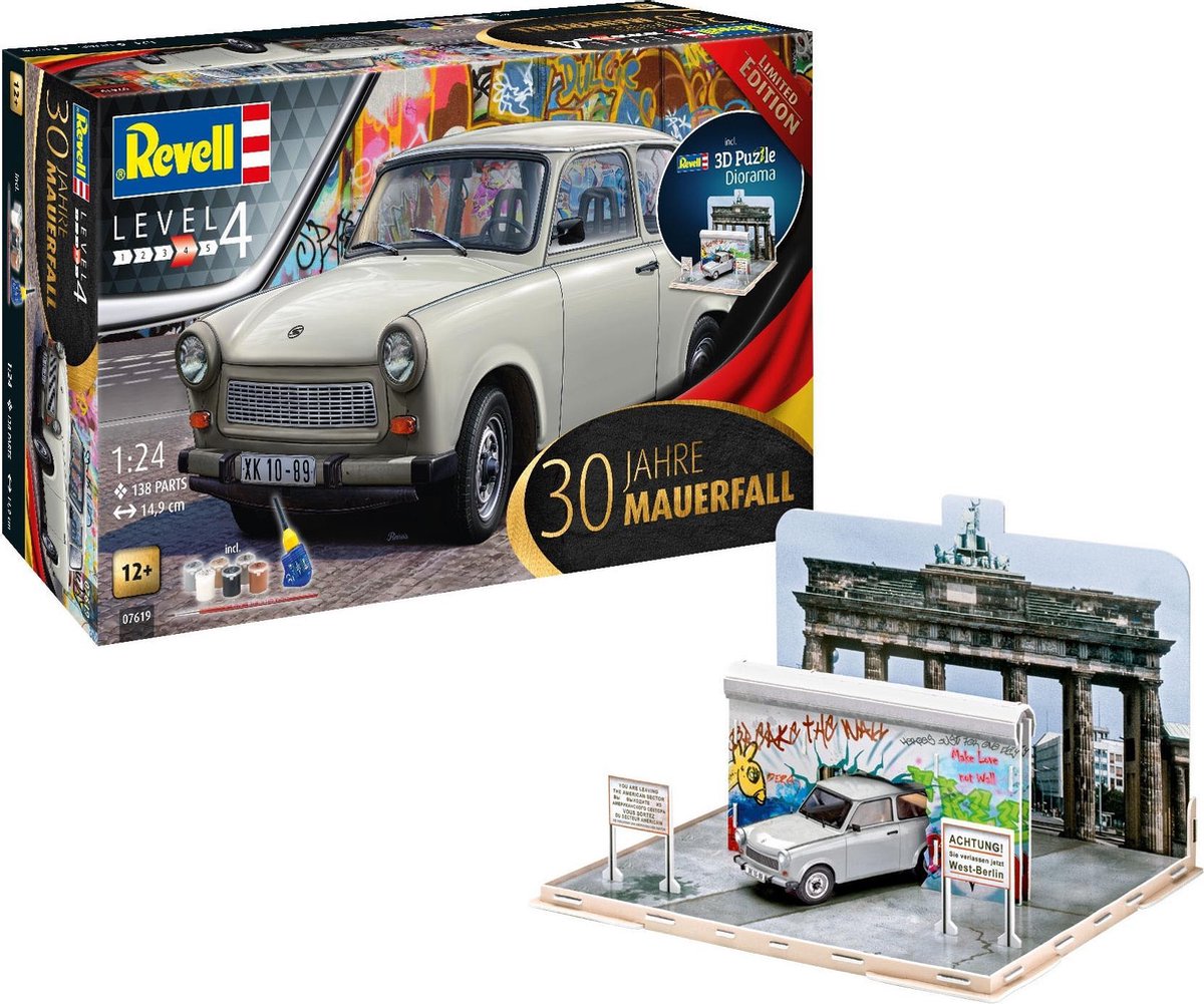Revell 30th Anniversary "Fall of the Berlin Wall" Montagekit Stadsauto miniatuur 1:24