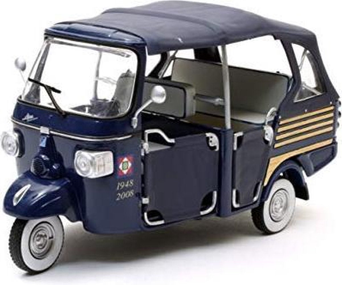 Piaggio Ape Calessino Presidenza della Repubblica 2008 - 1:18 - Italeri