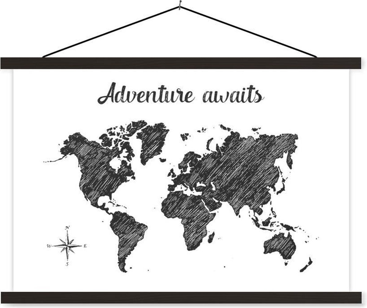 Schoolplaat - Wereldkaart - Quote - Adventure Awaits - 60x40 cm - Zwarte latten