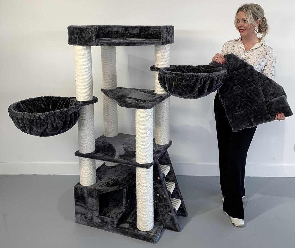 Krabpaal voor grote Katten Corner Coon Krabpaal  - 60 x 56 x 151 cm - Donker Grijs