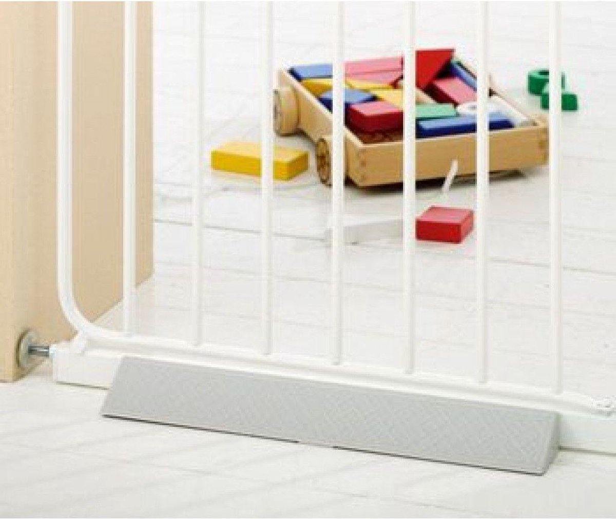 BabyDan anti-struikel drempeltje Set speciaal voor klemhekjes  40cm Grijs