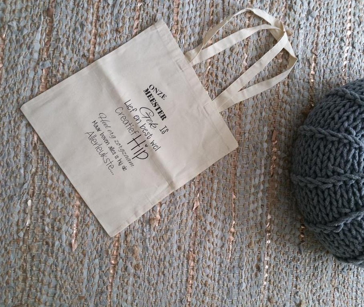 Cadeau set van twee |  Tas tekst shopper Onze Meester is ... met naam leerling/groep bedankt bedanken meesterdag afscheid klas school