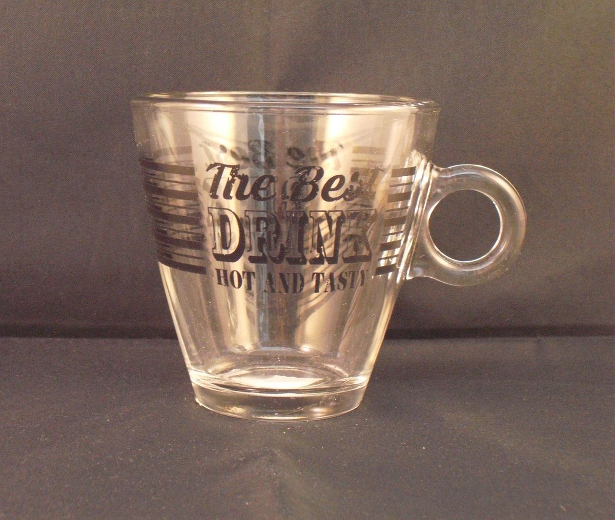 Theeglas