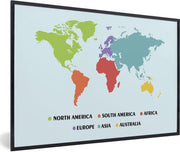 Wereldkaart Kinderen - Trendy - Kleuren - Schoolplaat - Kinderkamer - 60x40 cm