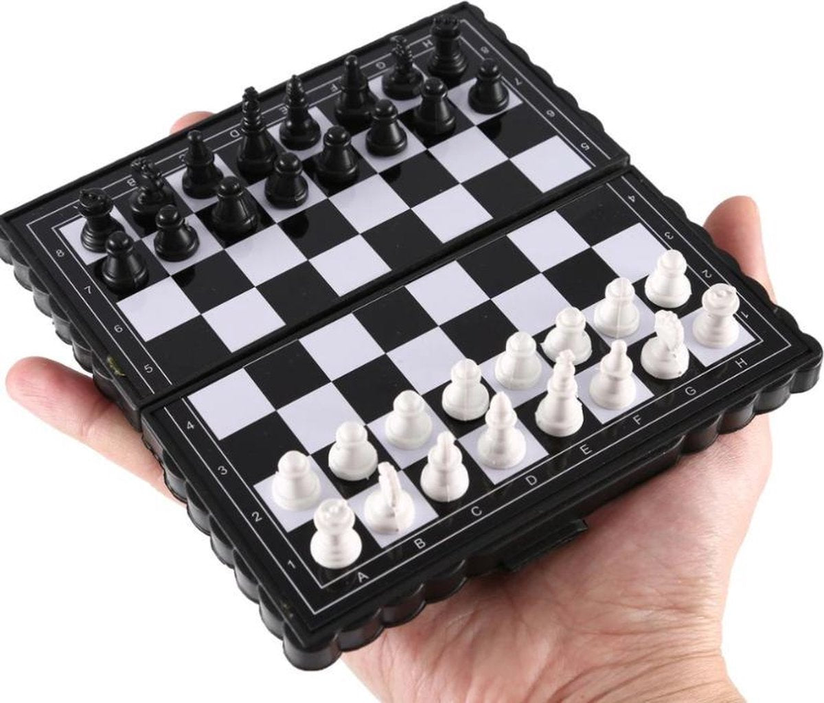 Mini Schaakbord - Queen's Gambit - Schaken - Chess - Bordspel - Spel  - cadeau - kado - geschenk - gift - verjaardag - feestdag – verassing – strategisch – schaakspel – schaakmat – koning