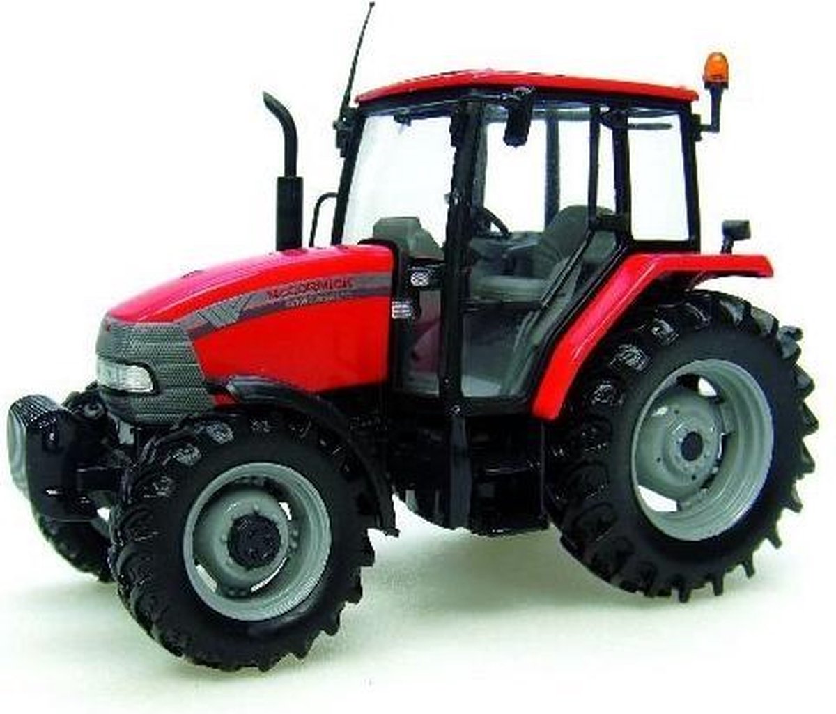 McCormick CX105 - 1:32 - Universal Hobbies