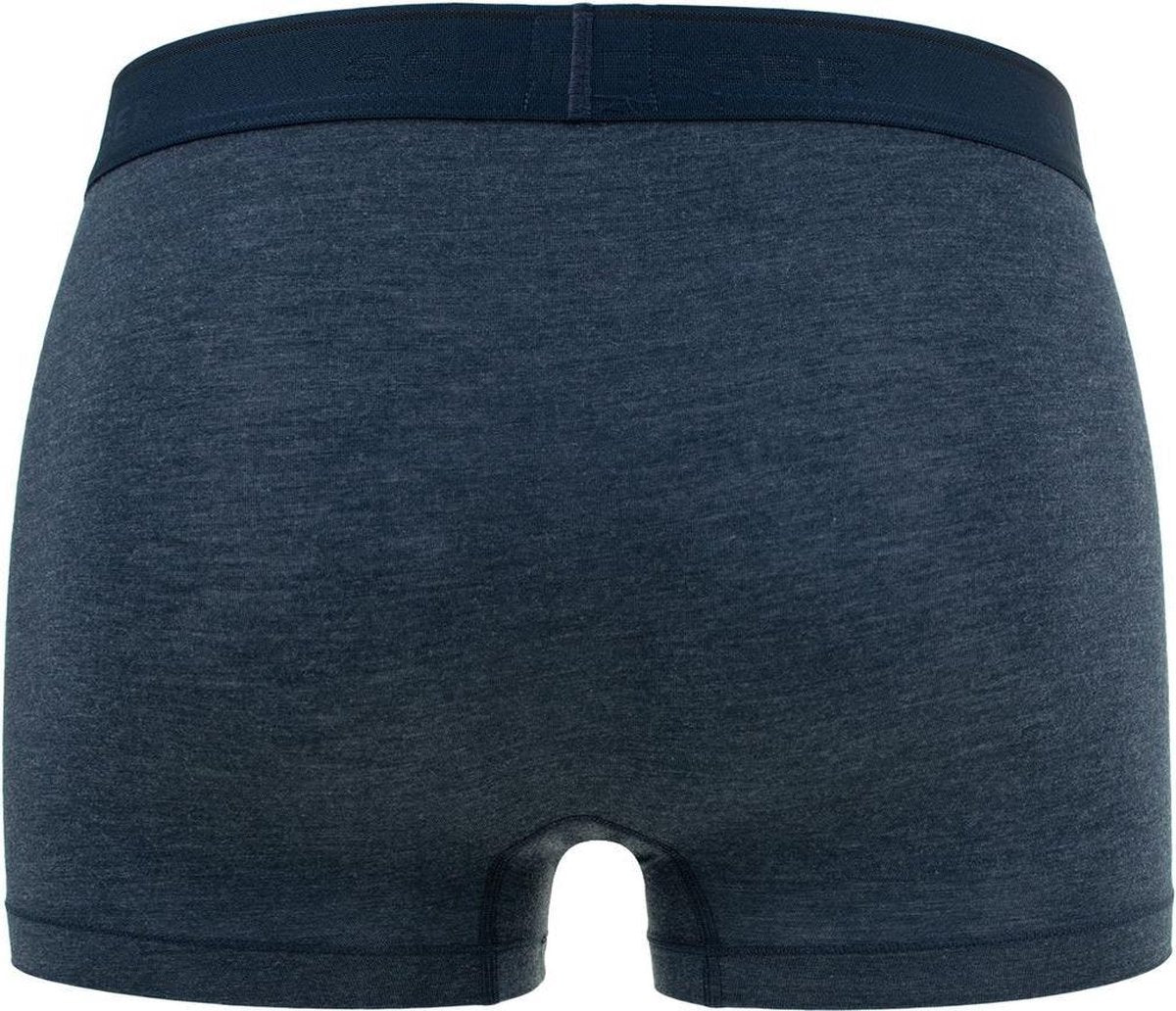 personal fit short blauw