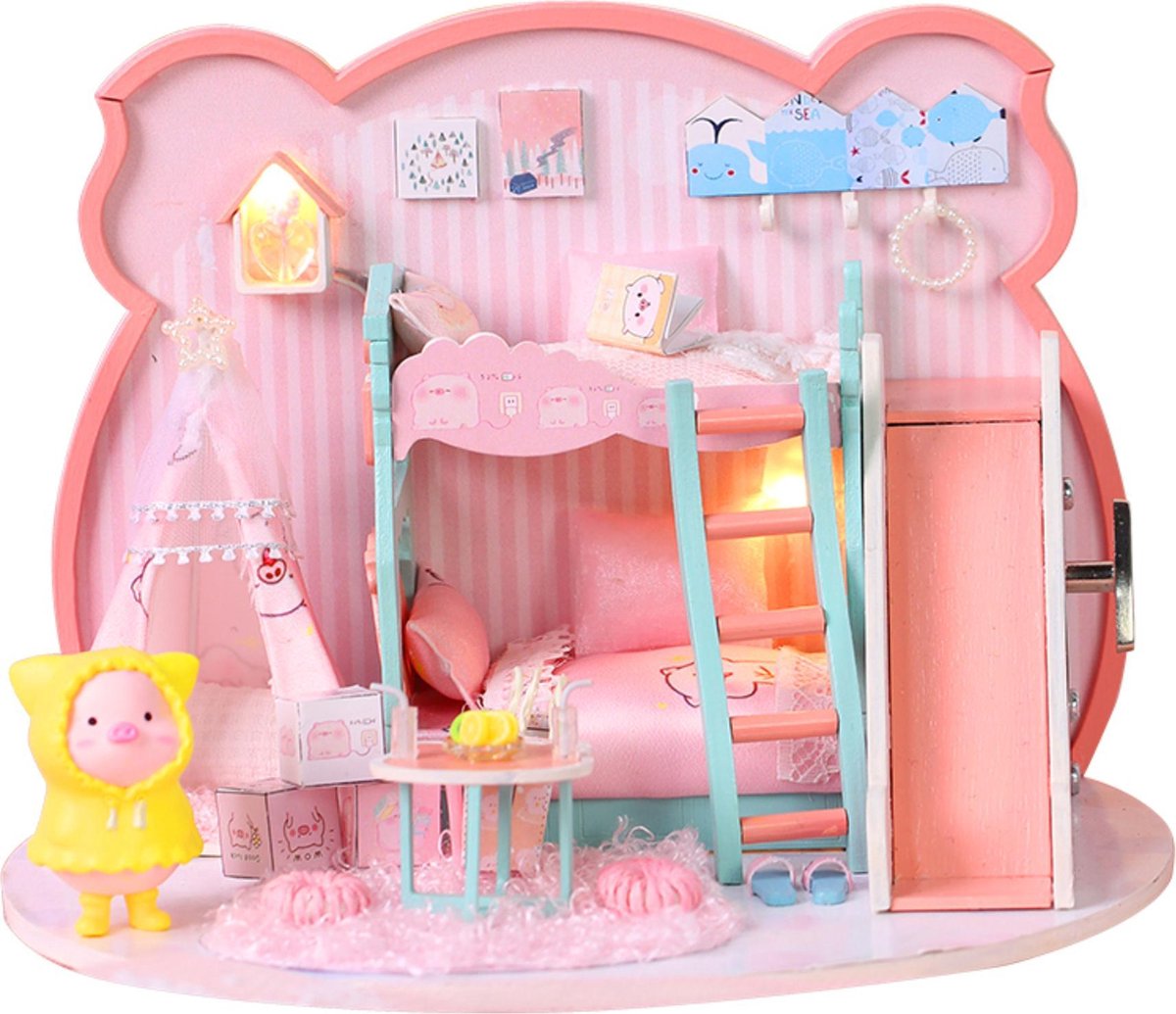 Miniatuur Bouwpakket Volwassenen - Modelbouwpakket - Piggy Girl - Modelbouw - Knutselpakket - Poppenhuis