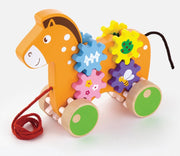Paard met roterende tandwielen