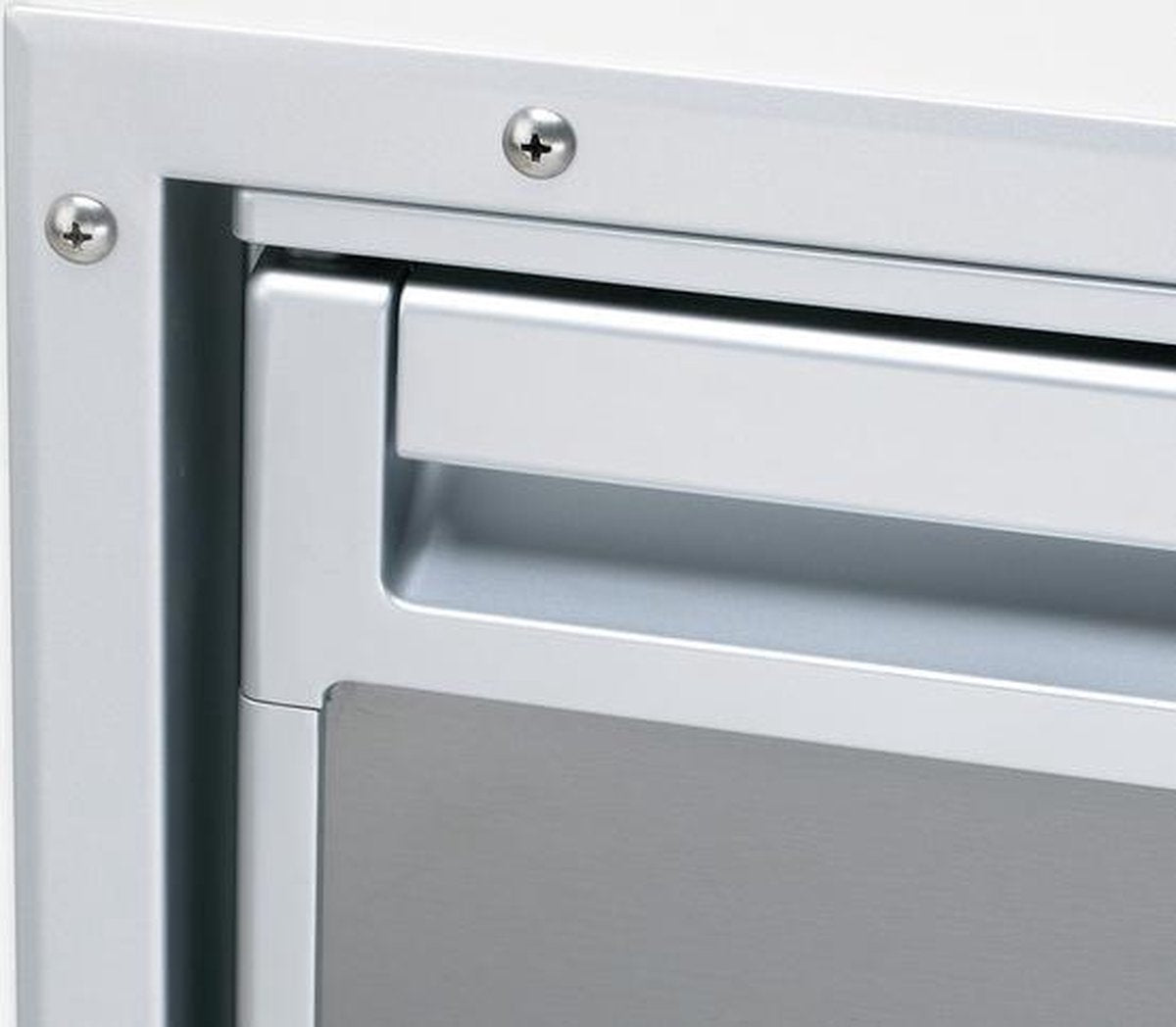 Waeco  Flush-mount frame CRD-50