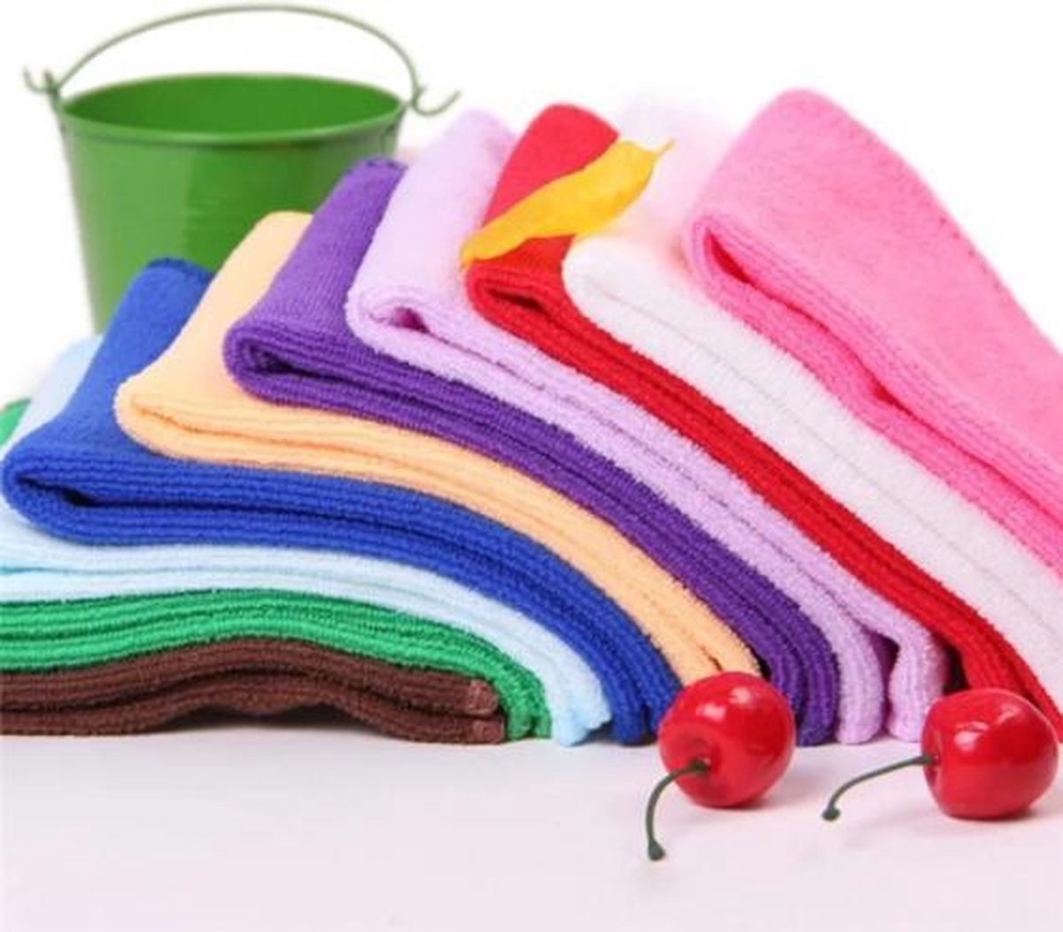 FSW-Products - 5 Stuks - Poetsdoeken - Microfiber auto poetsdoek - Schoonmaak doek - Microvezel - Stofdoek - Autodoek - Krasvrij - 20x20cm - Schoonmaakdoeken - Droogdoek - Willekeurige kleur