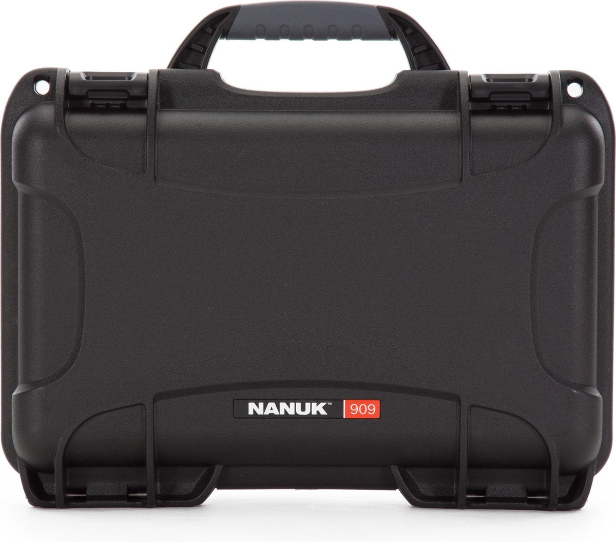 Nanuk 909