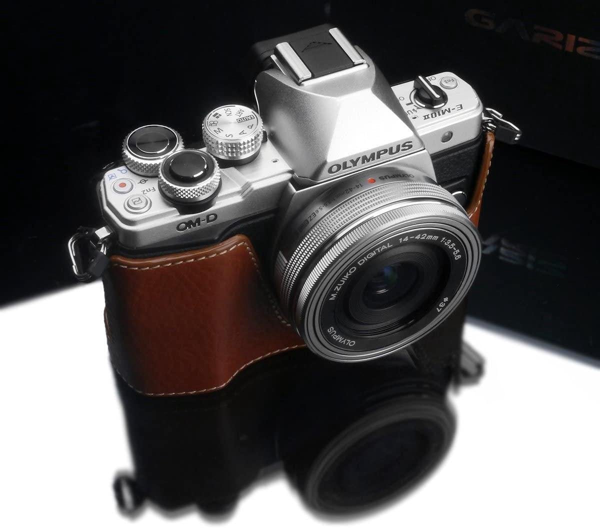 Gariz XS-CHEM10IICM Halfcase Camel voor E-M10 II