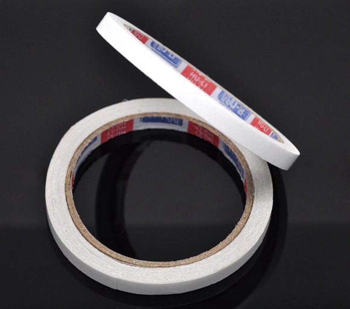 Dubbelzijdig klevend papier tape