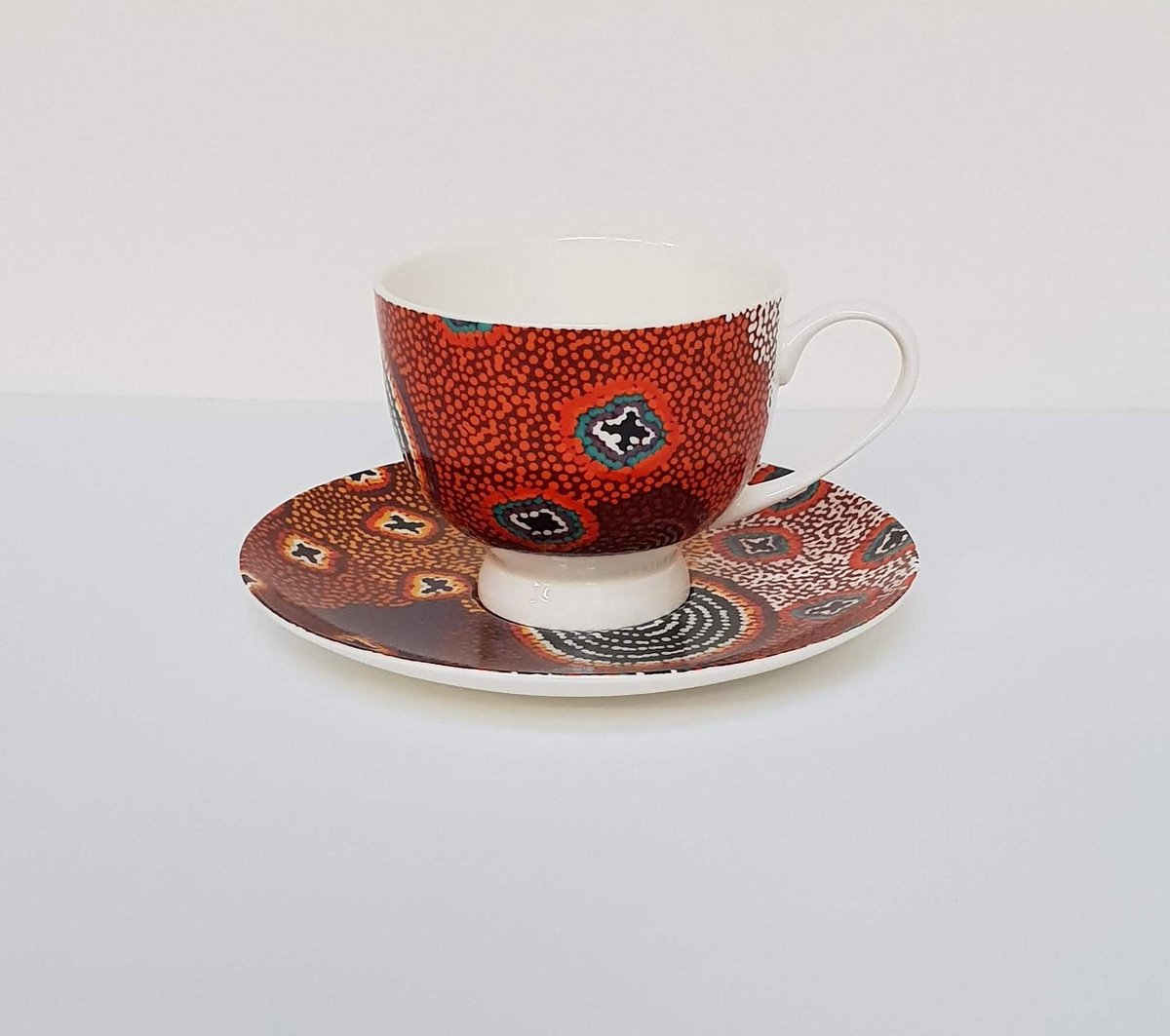Design kop en schotel - Ruth Napaljarri Stewart - Aboriginal collectie