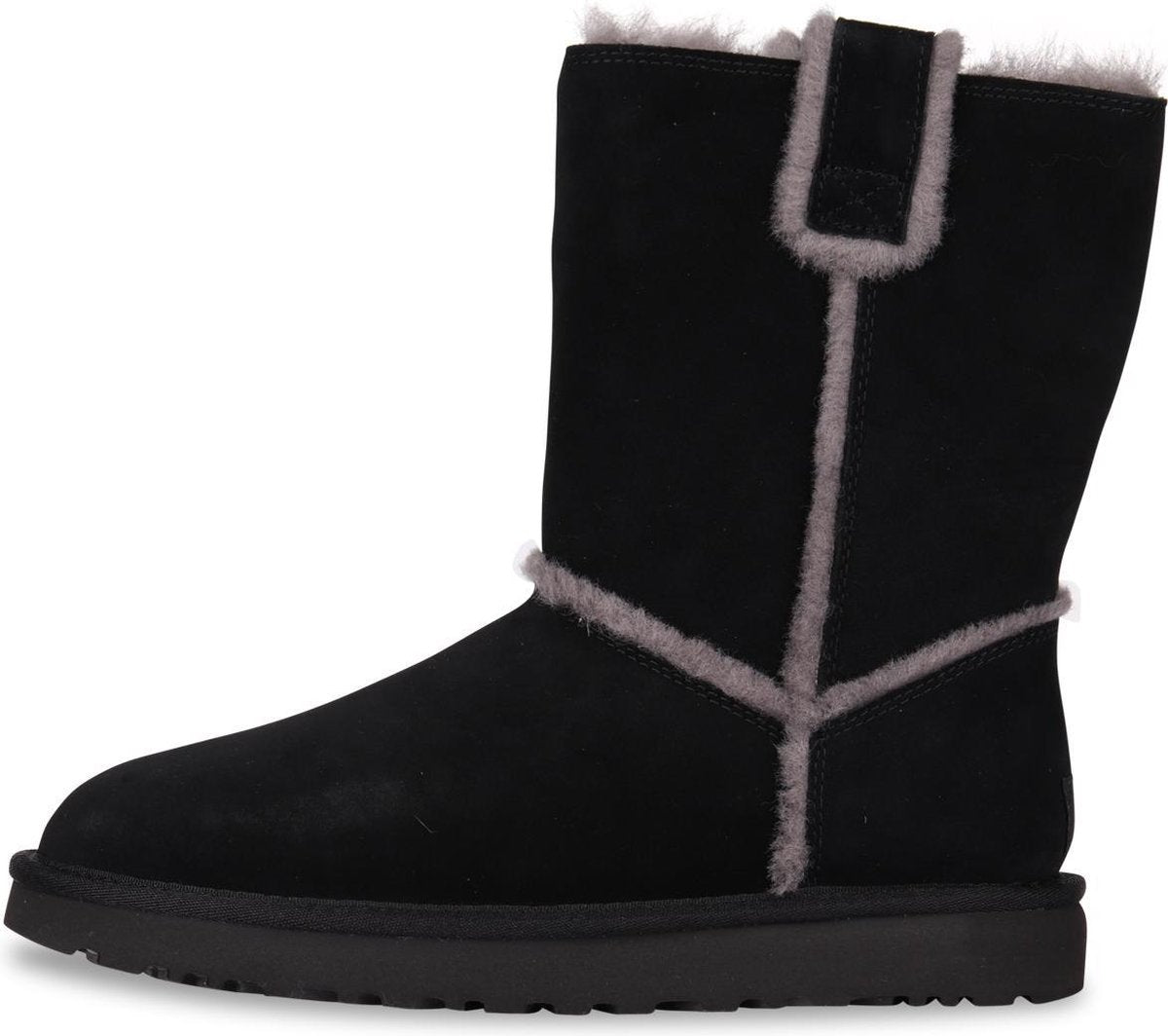 UGG - Dames Snowboots Short Spill Seam Black - Zwart - Maat 37